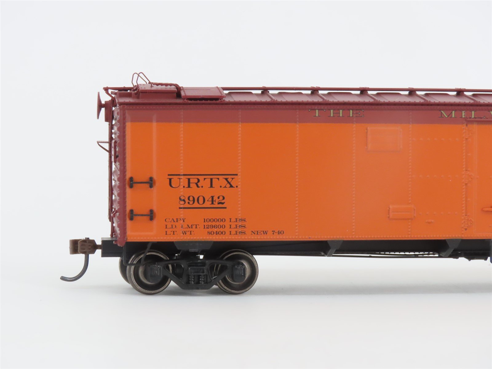 HO Scale Athearn ATH97364 URTX MILW Milwaukee Road 50' Ice Bunker Reefer #89042
