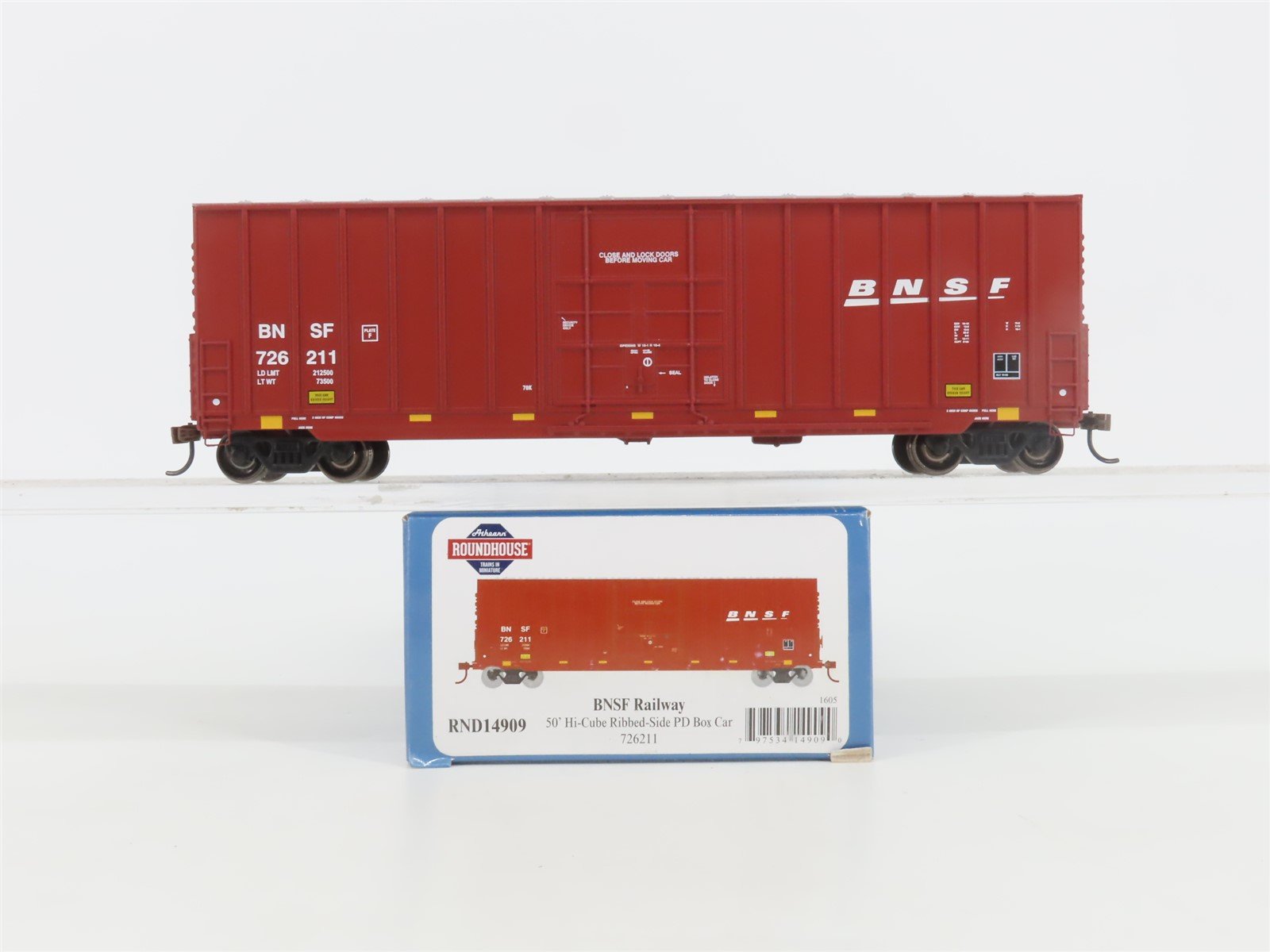 HO Scale Athearn Roundhouse RND14909 BNSF Railway 50' Plug Door Box Car #726211