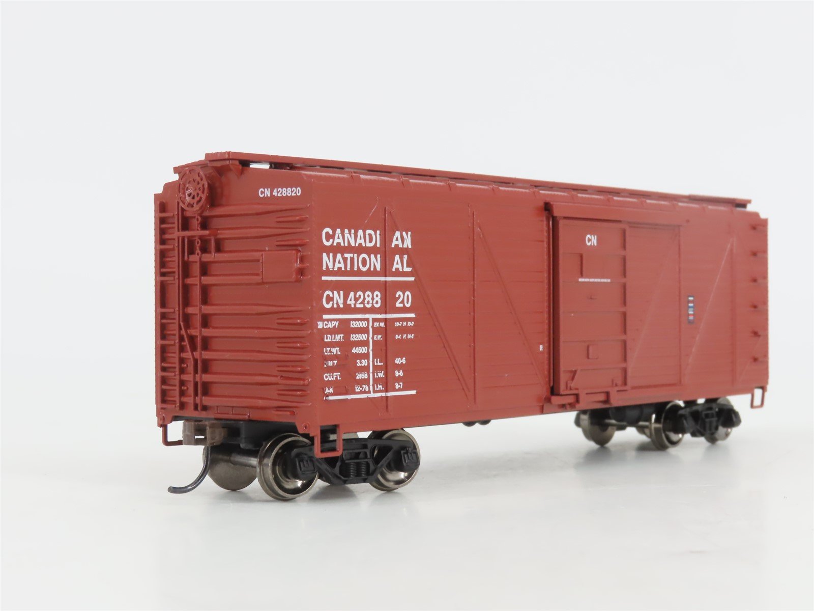 HO Scale Athearn Roundhouse RND2885 CN Canadian National 40' Box Car #428820