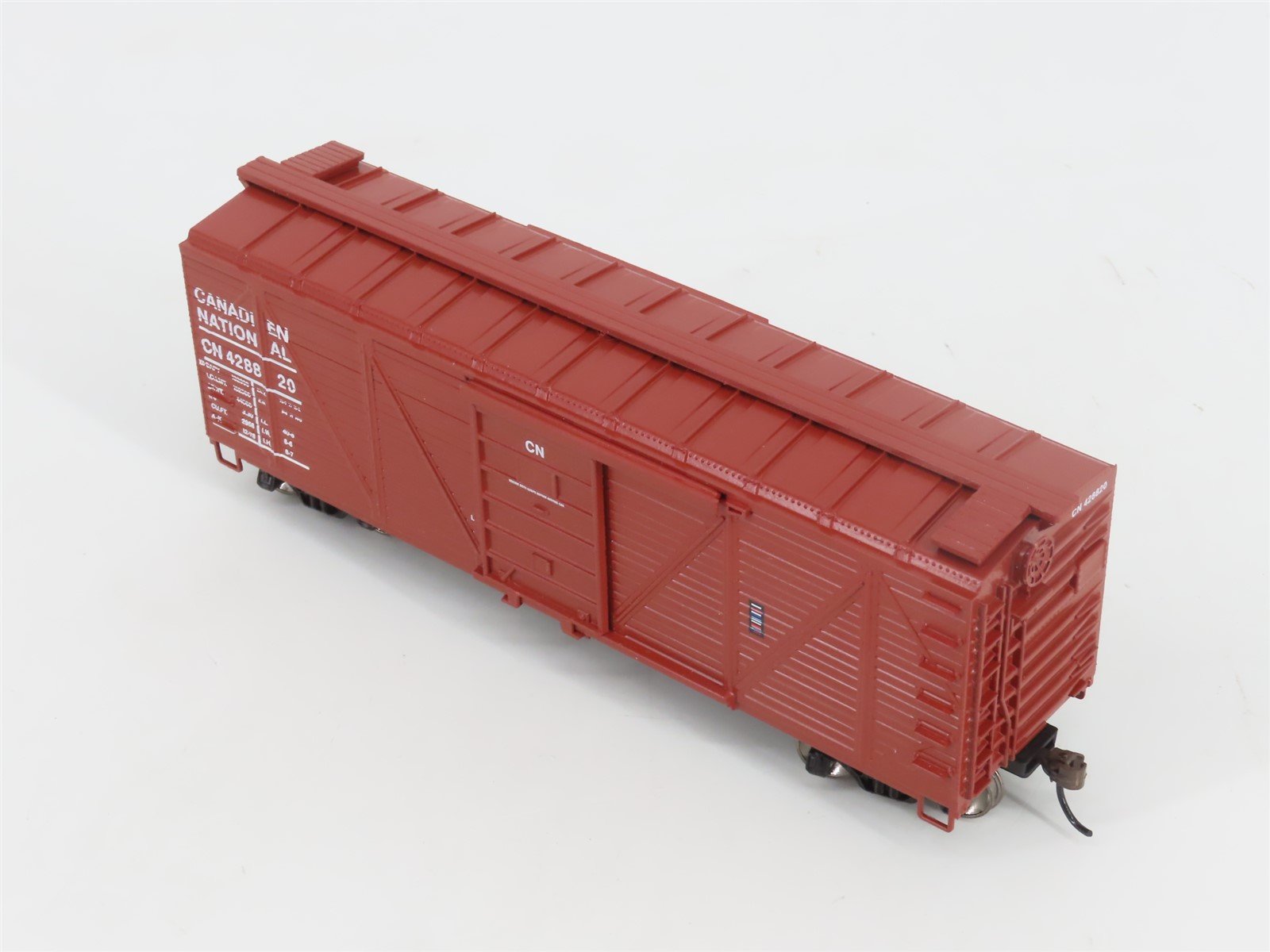 HO Scale Athearn Roundhouse RND2885 CN Canadian National 40' Box Car #428820