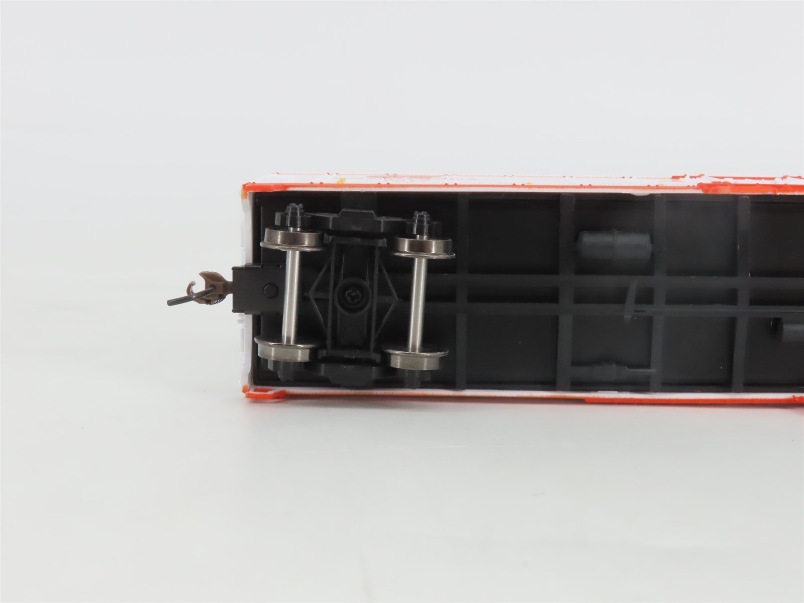 HO Scale Athearn Roundhouse RND72898 CRYX Cryo-Trans 50' Mechanical Reefer #7077