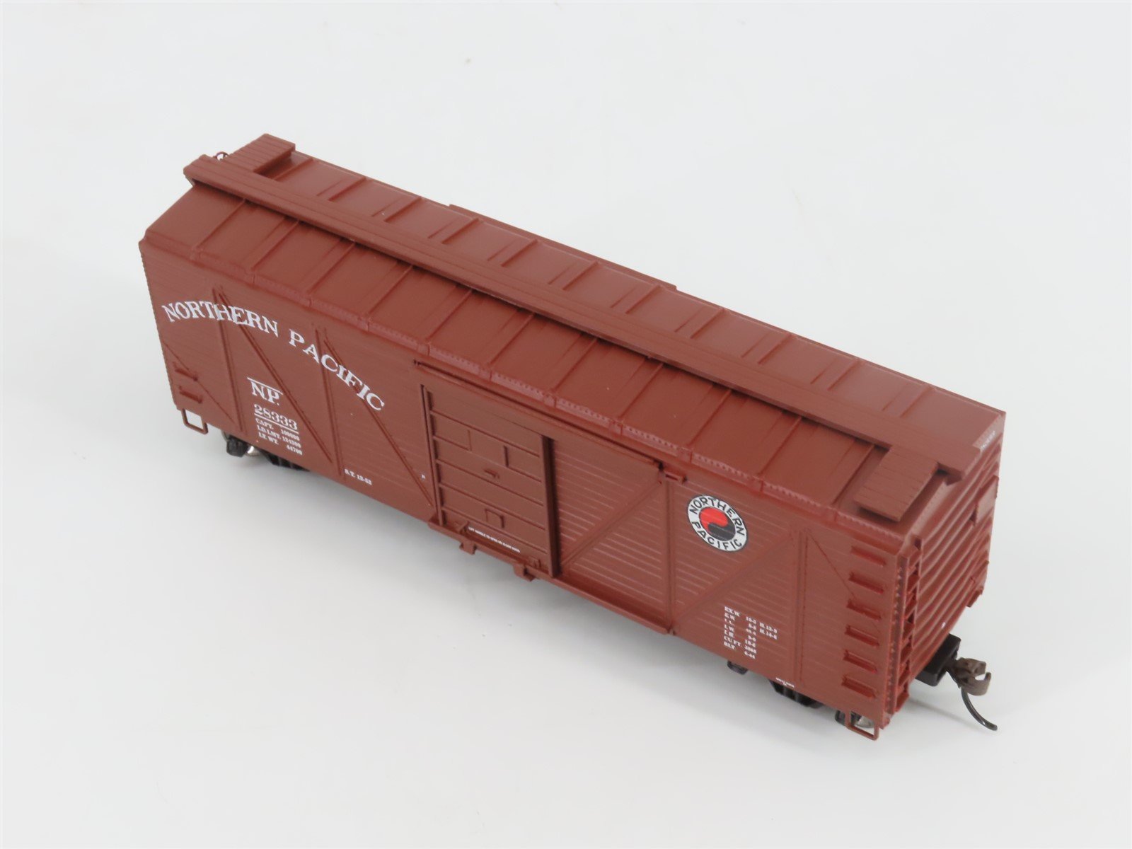 HO Scale Athearn Roundhouse RND2892 NP Northern Pacific 40' Box Car #28333