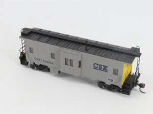 HO Scale Athearn CSXT Railroad Bay Window Caboose #904268
