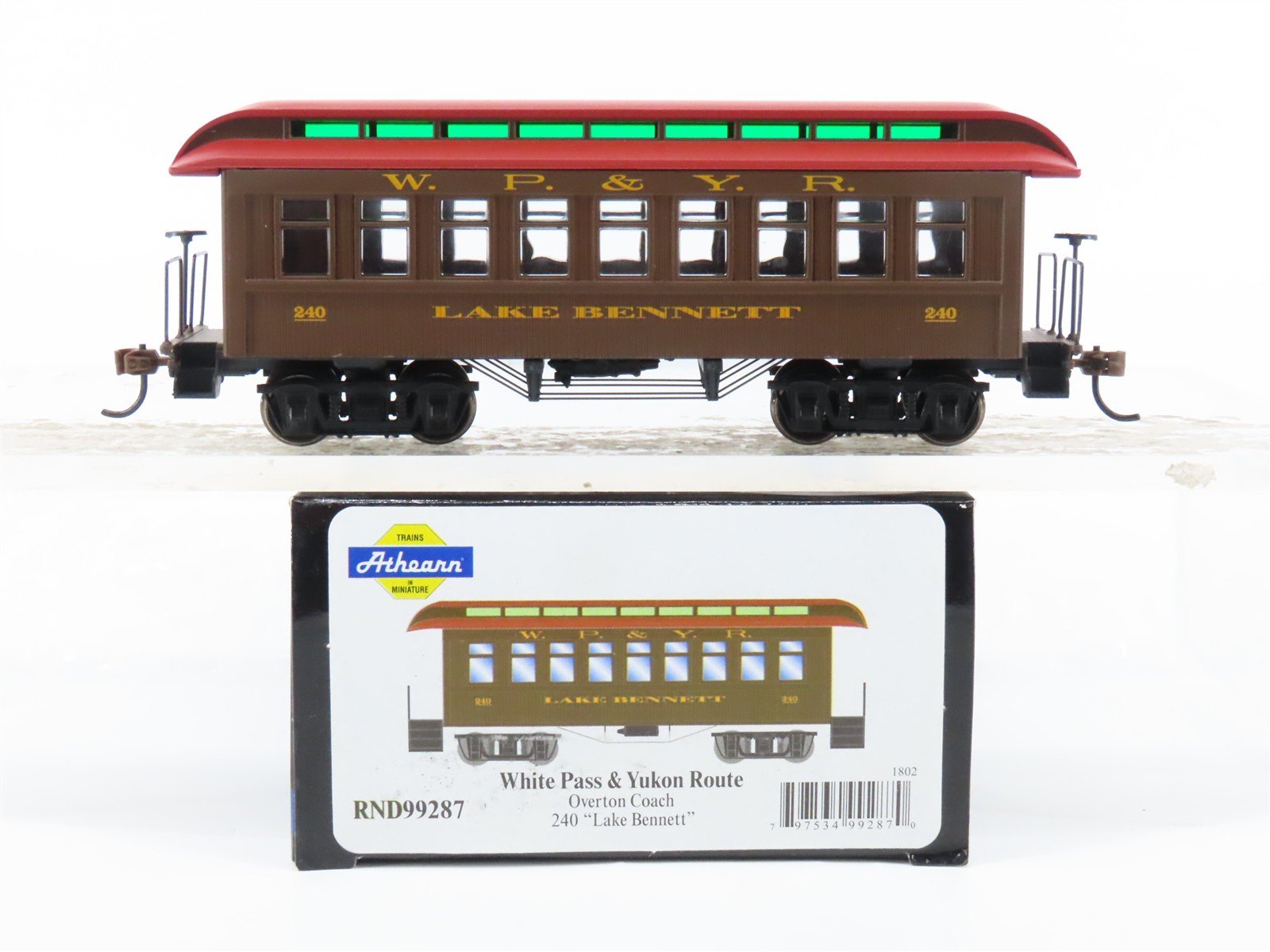 HO Scale Athearn RND99287 WP&YR White Pass & Yukon Coach Passenger Car #240