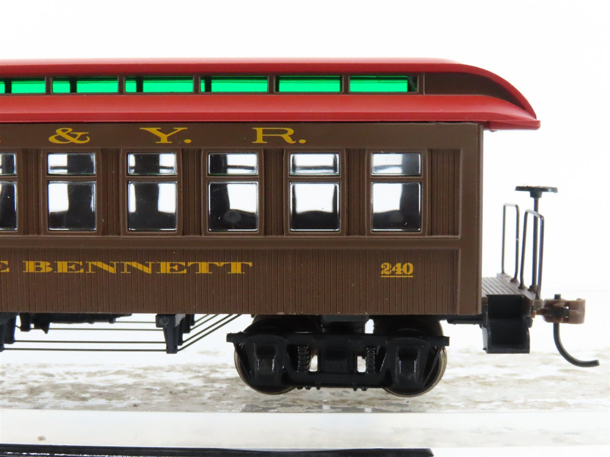 HO Scale Athearn RND99287 WP&amp;YR White Pass &amp; Yukon Coach Passenger Car #240