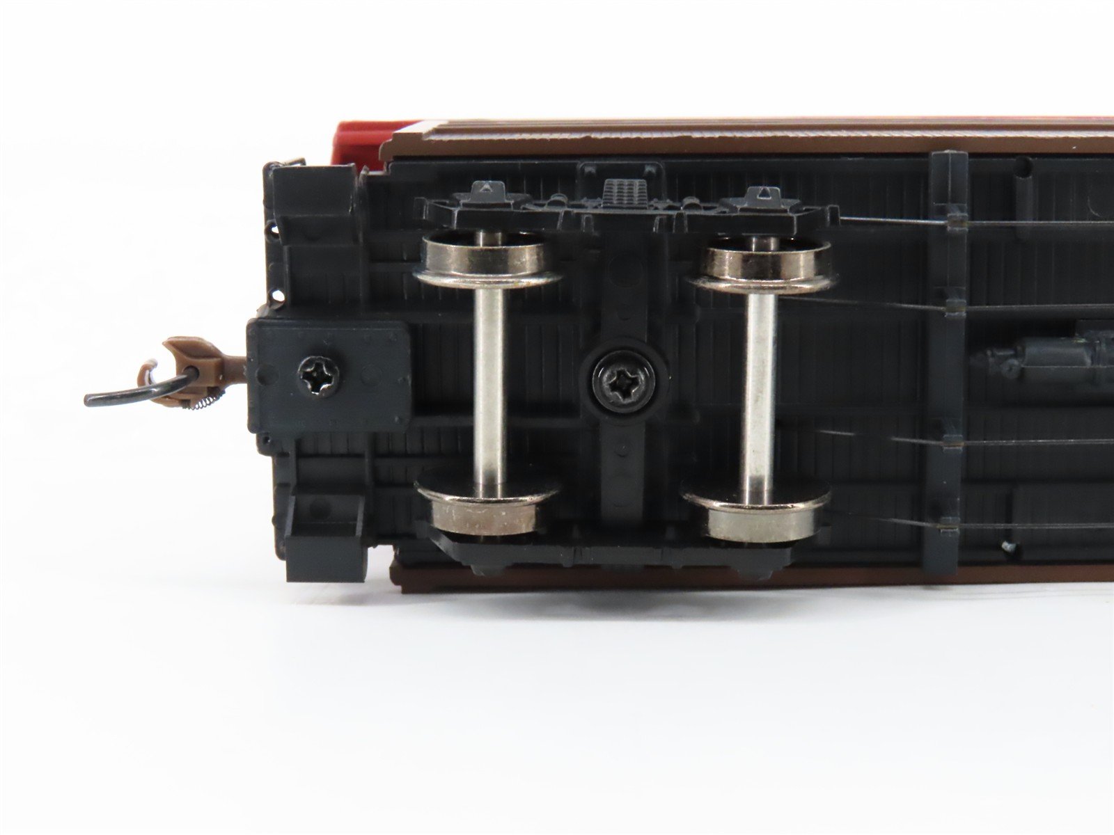 HO Scale Athearn RND99287 WP&YR White Pass & Yukon Coach Passenger Car #240