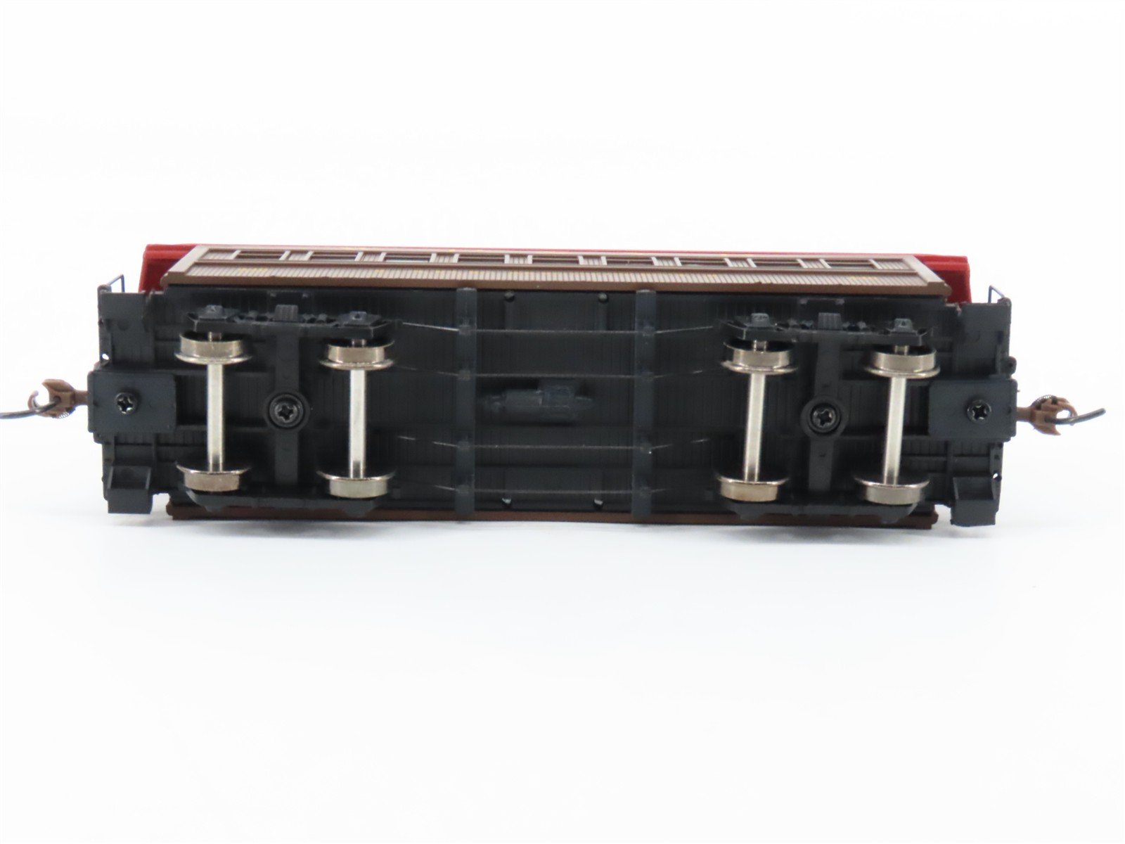 HO Scale Athearn RND99287 WP&YR White Pass & Yukon Coach Passenger Car #240