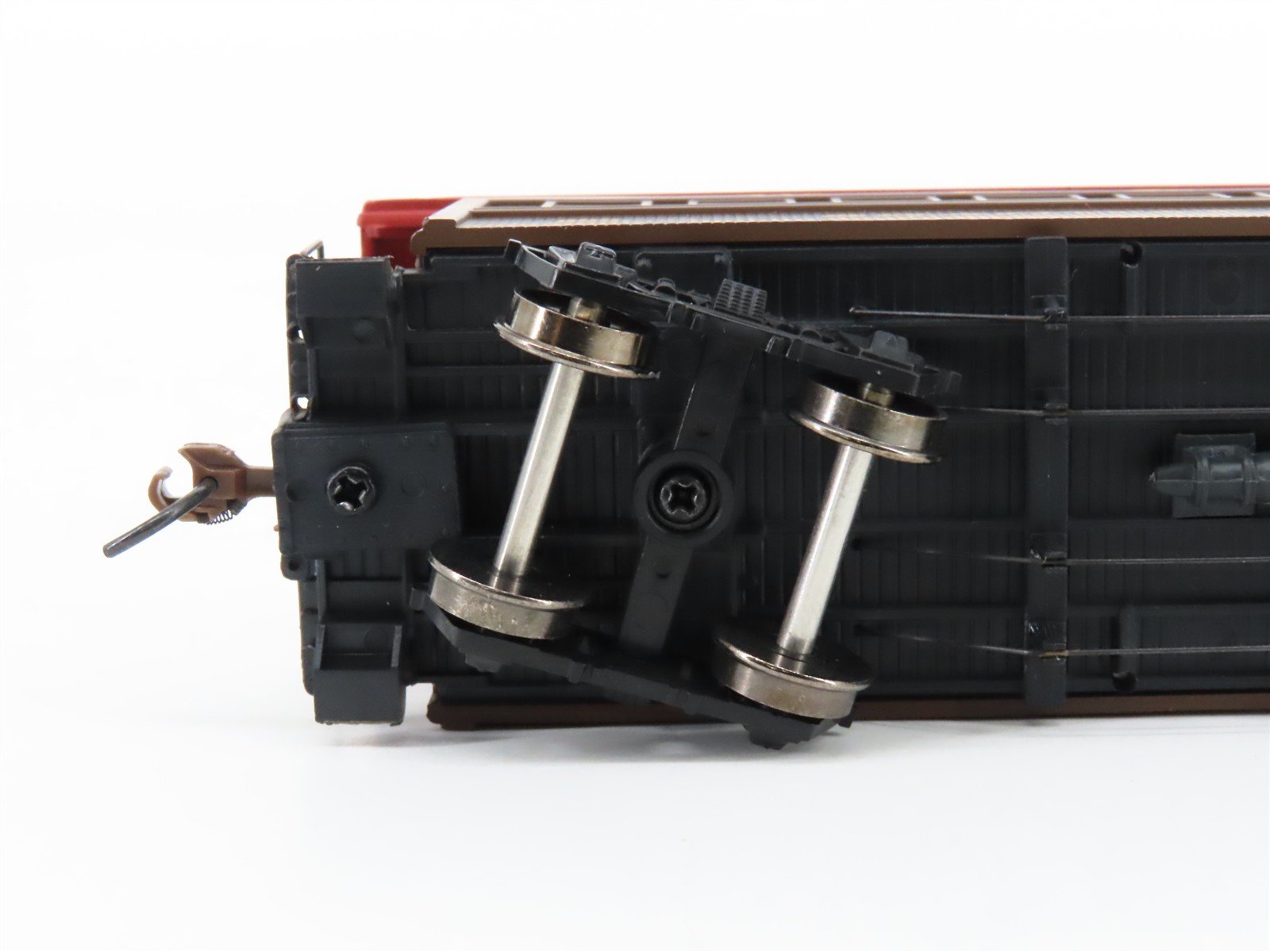 HO Scale Athearn RND99162 WP&YR White Pass & Yukon Coach Passenger Car #300