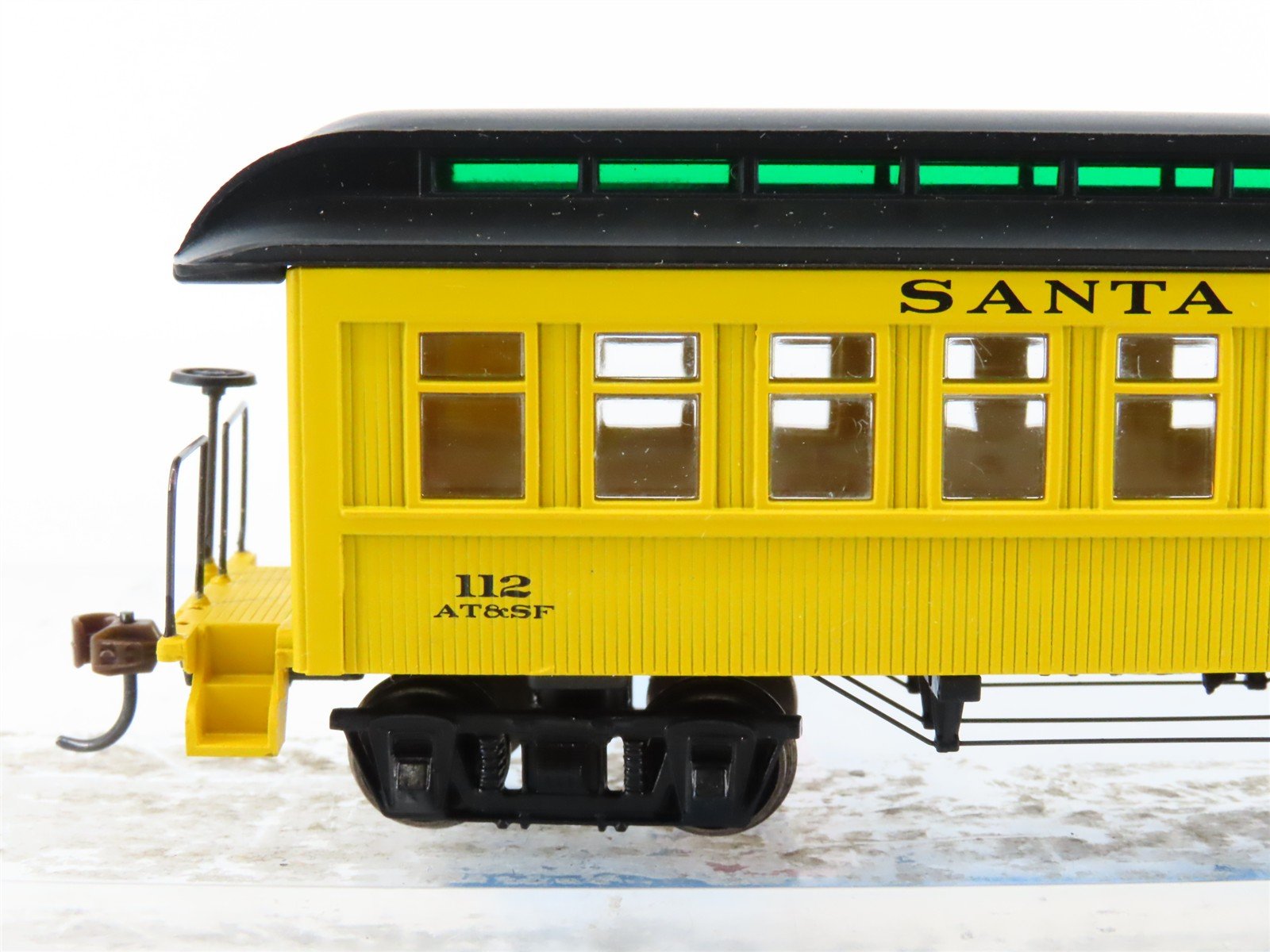 HO Athearn Roundhouse RND84295 ATSF Santa Fe Overton Coach Passenger Car #112
