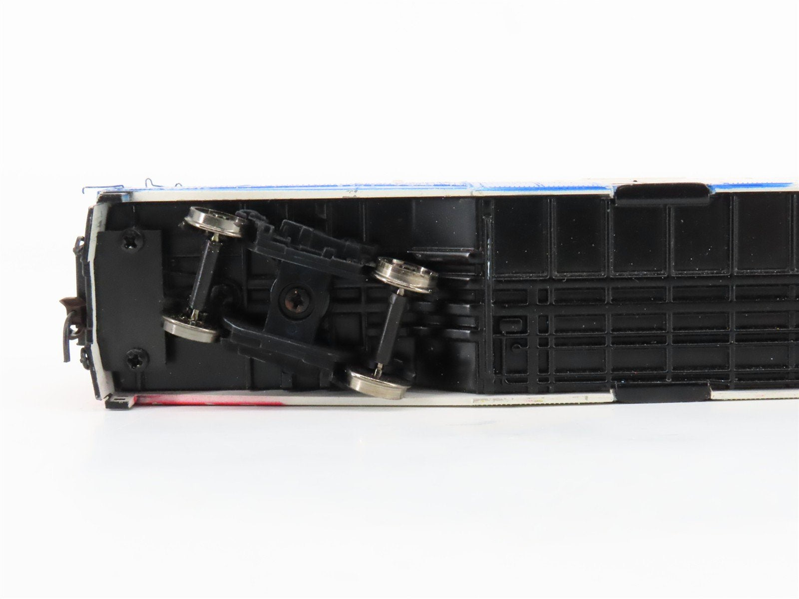 HO Scale Athearn Utah Front Runner Bi-Level Commuter Passenger Car #109