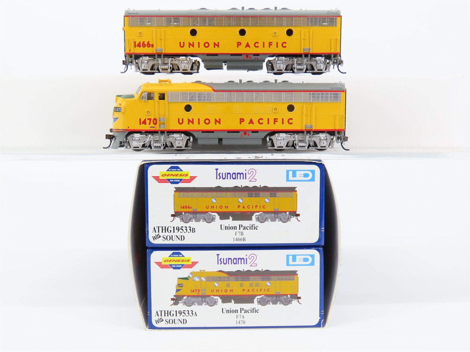 HO Athearn Genesis ATHG19533 UP Union Pacific EMD F7A/B Diesel Set w/DCC & Sound