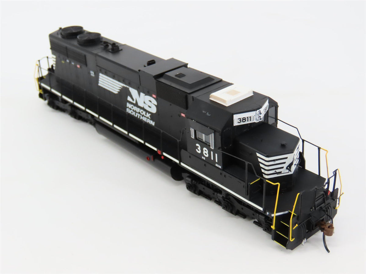 HO Athearn ATH88486 NS Norfolk Southern EMD SD38 Diesel #3811 - DCC Ready