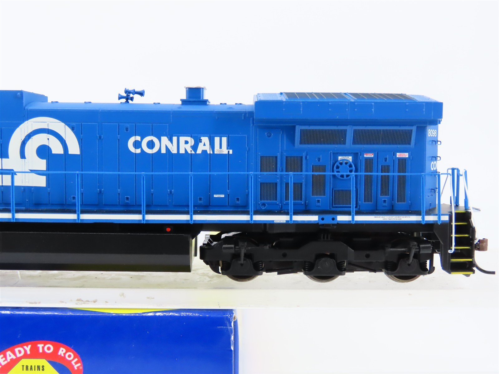HO Scale Athearn 77665 NS/SOU Heritage Conrail AC4400CW Diesel #8098 - DCC Ready