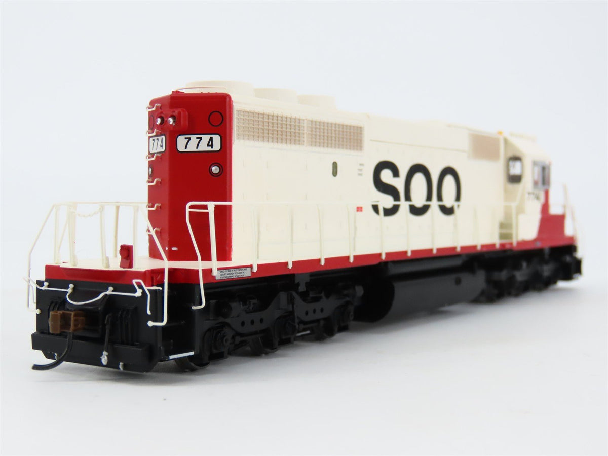 HO Scale Athearn ATH16718 SOO Line EMD SD40-2 Diesel #774 w/ DCC &amp; Sound