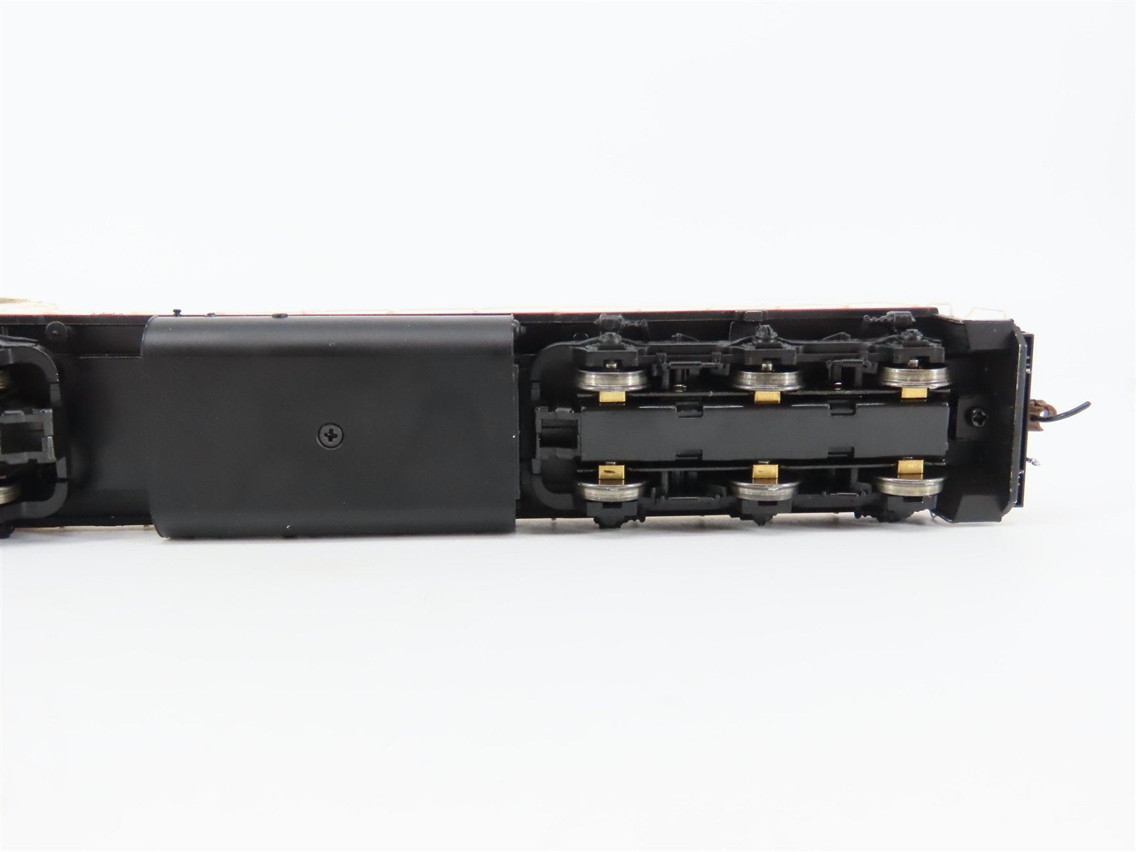 HO Scale Athearn ATH16718 SOO Line EMD SD40-2 Diesel #774 w/ DCC & Sound