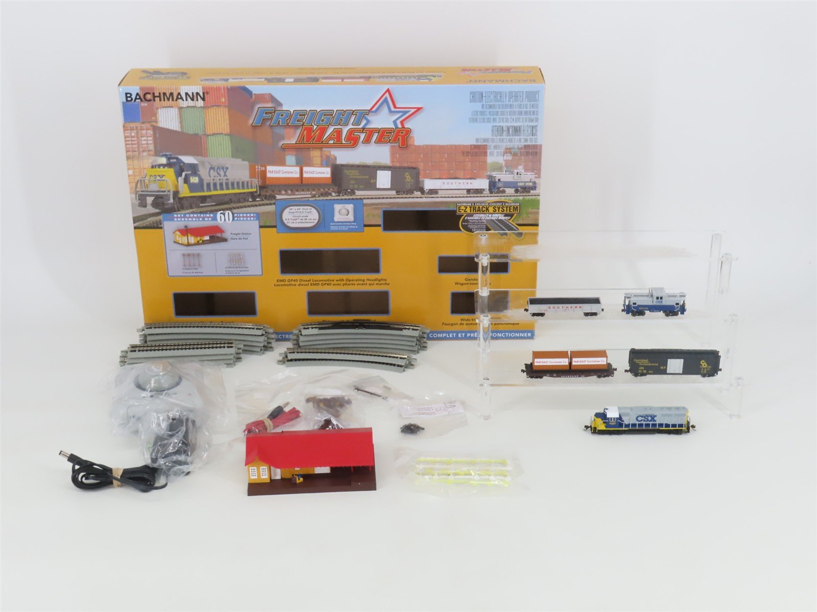 N Scale Bachmann 24022 CSX "Freight Master" GP40 Diesel Freight Train Set