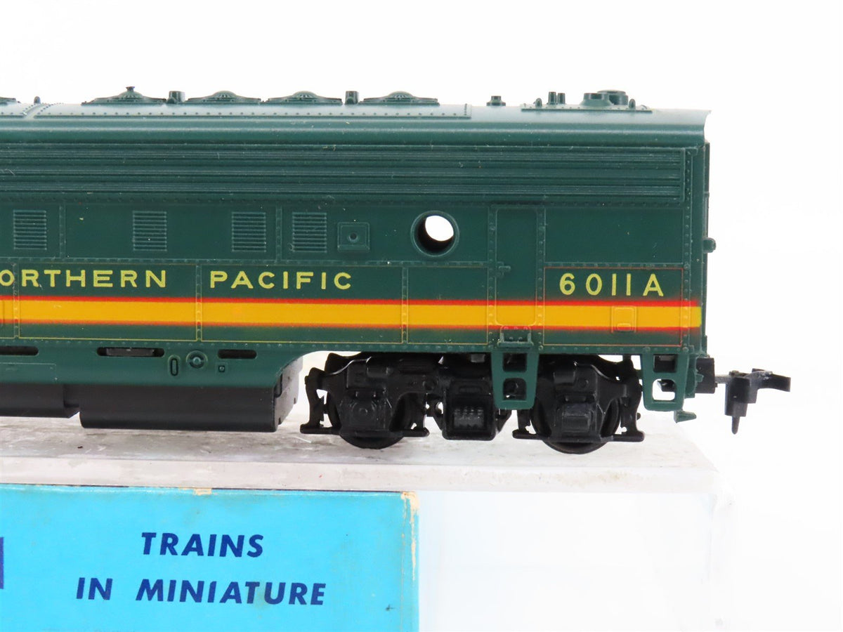 HO Scale Athearn 3029 NP Northern Pacific F7A Diesel Locomotive #6011A UNPOWERED