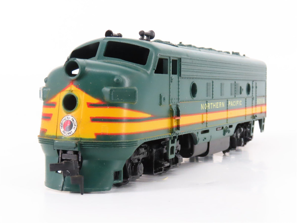 HO Scale Athearn 3029 NP Northern Pacific F7A Diesel Locomotive #6011A UNPOWERED