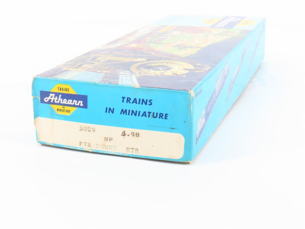 HO Scale Athearn 3029 NP Northern Pacific F7A Diesel Locomotive #6011A UNPOWERED