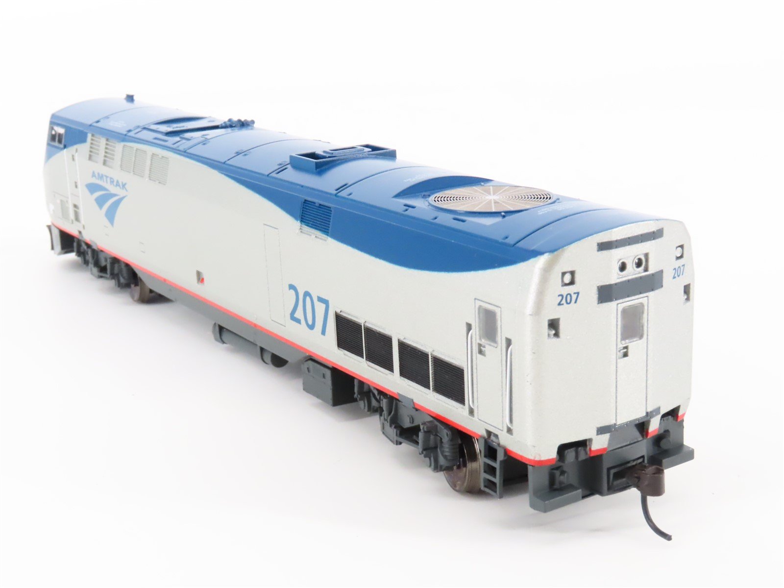 HO Scale Athearn 9671 Amtrak AMD-103 P42DC Diesel Locomotive #207
