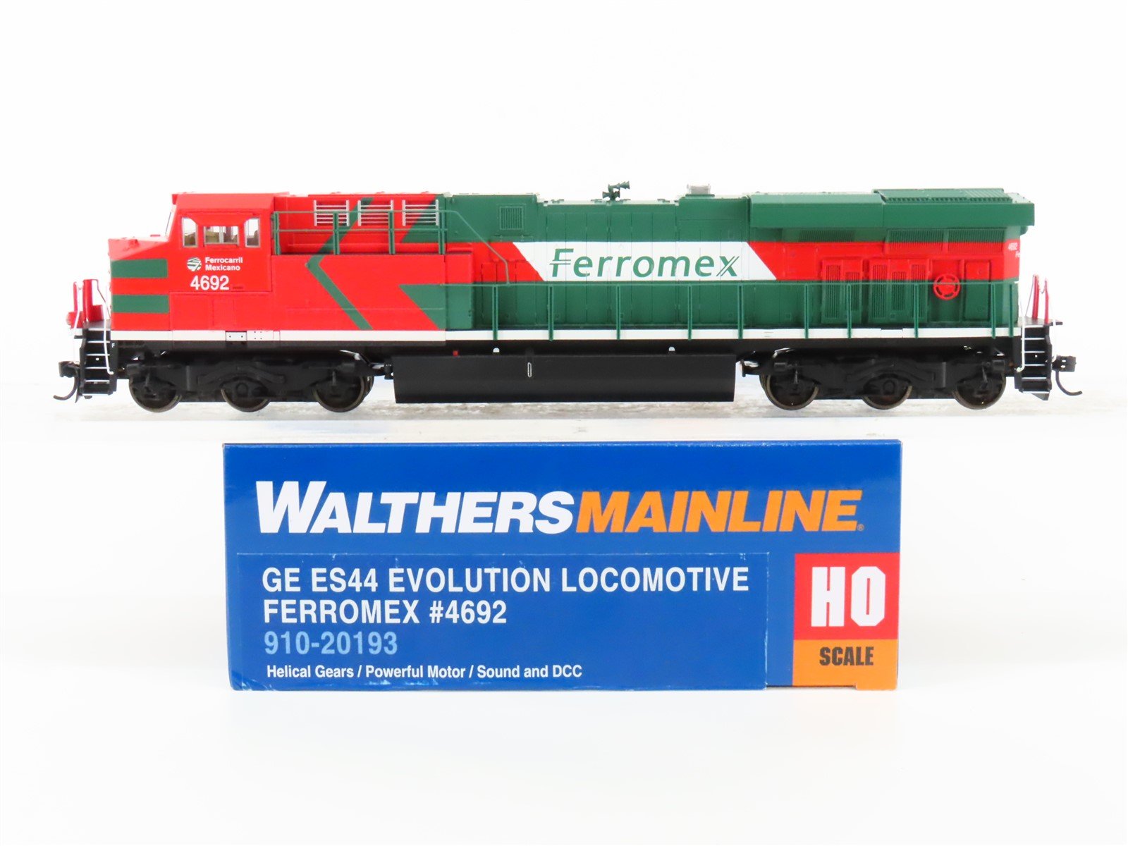 HO Walters Mainline 910-20193 FXE Railway ES44AC Diesel #4692 w/ DCC & Sound
