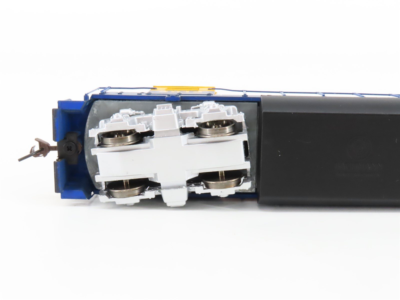 HO Scale Bachmann 63548 ARR Alaska GP40 Diesel Locomotive #3012