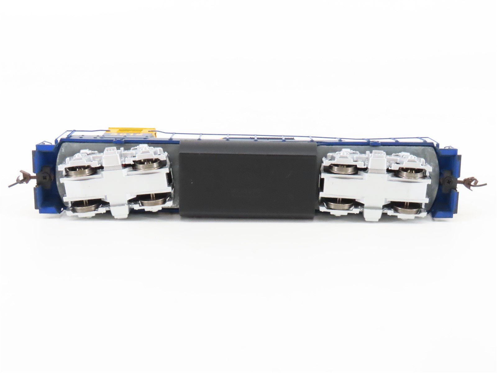 HO Scale Bachmann 63548 ARR Alaska GP40 Diesel Locomotive #3012