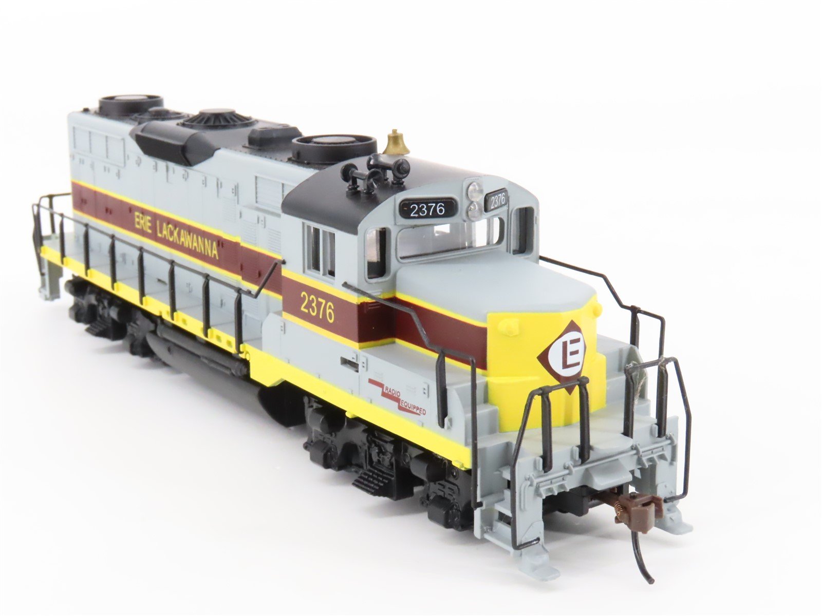 HO Scale Model Power 96854 EL Erie Lackawanna GP20 Diesel Locomotive #2376