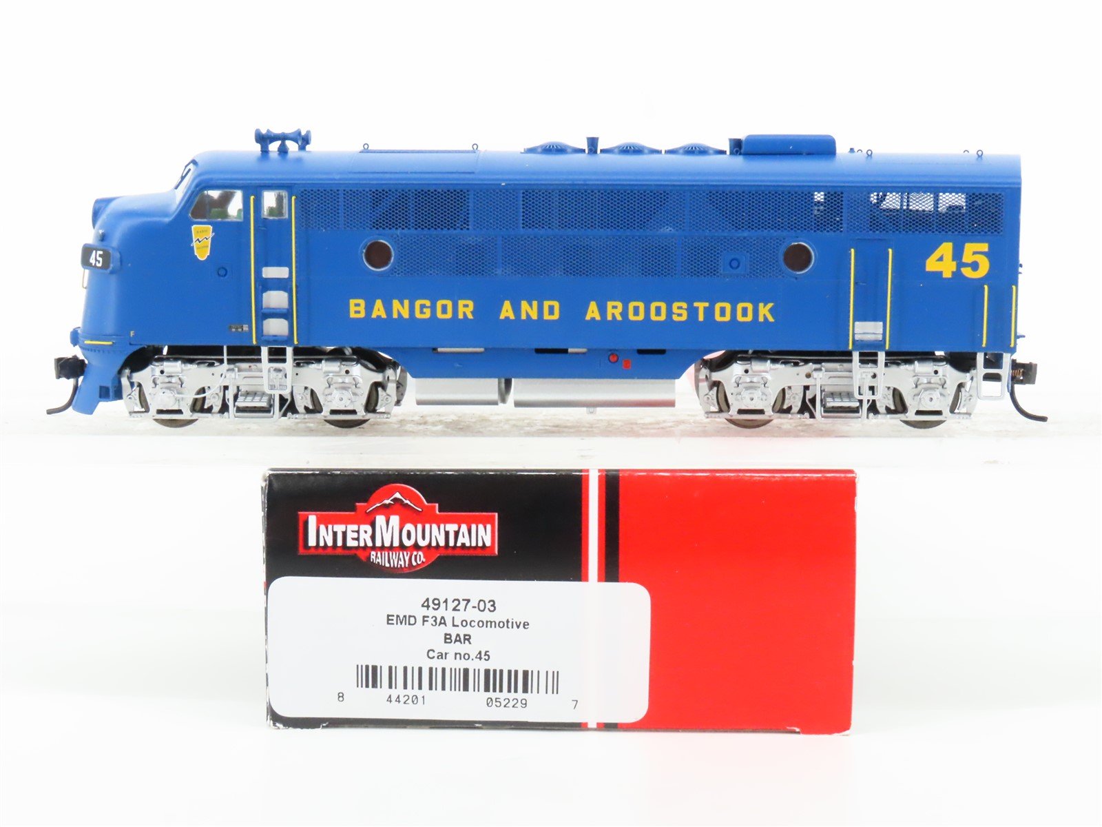 HO Scale Intermountain 49127-03 BAR Bangor & Aroostook F3A Diesel Loco #45