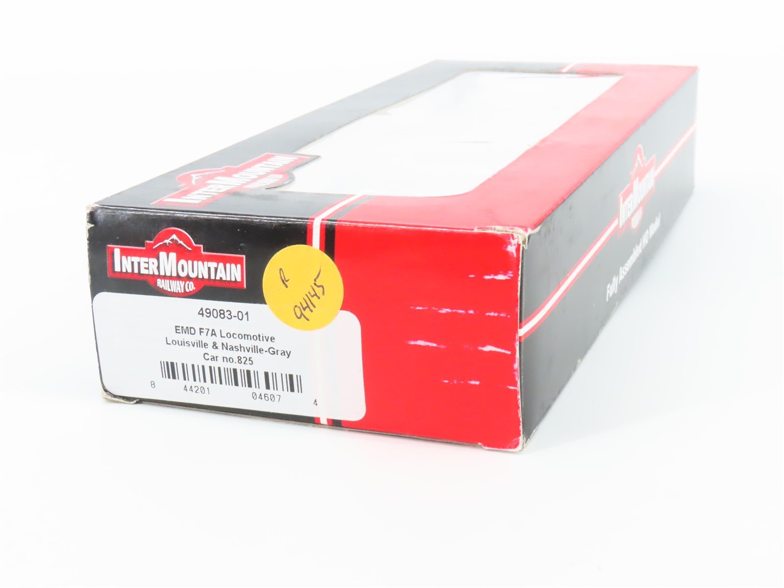 HO Scale Intermountain 49083-01 L&N Railway F7A Diesel Locomotive #825