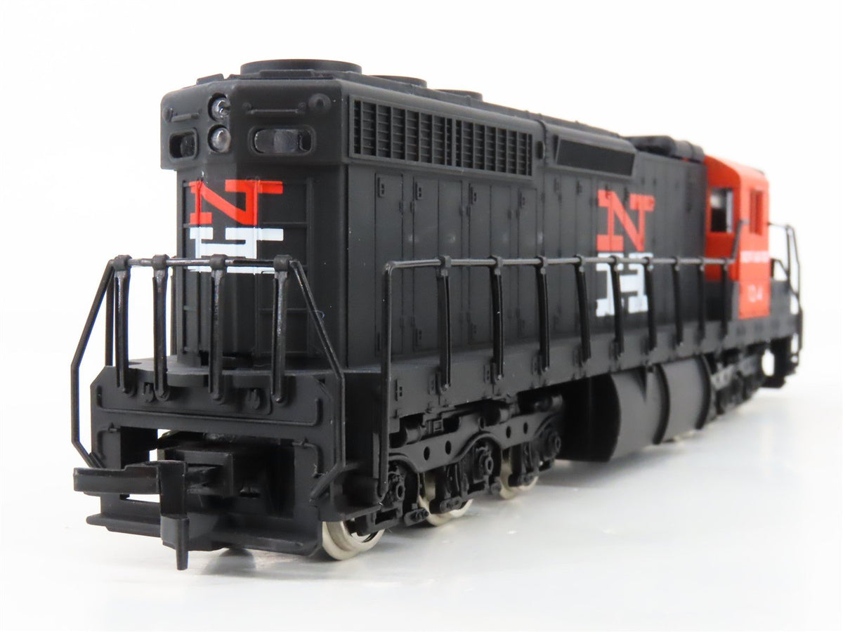 HO Scale IHC 3825 NH New Haven SD24 Diesel Locomotive #1214
