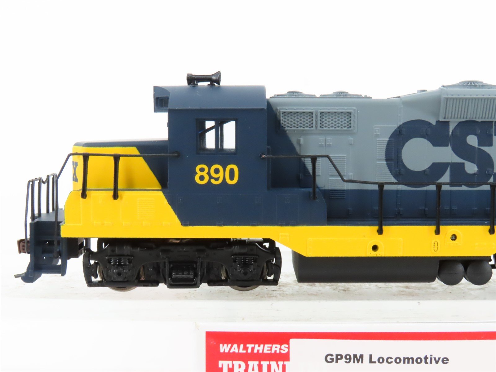 HO Scale Walthers 931-105 CSX Railroad GP9M Diesel Locomotive #890