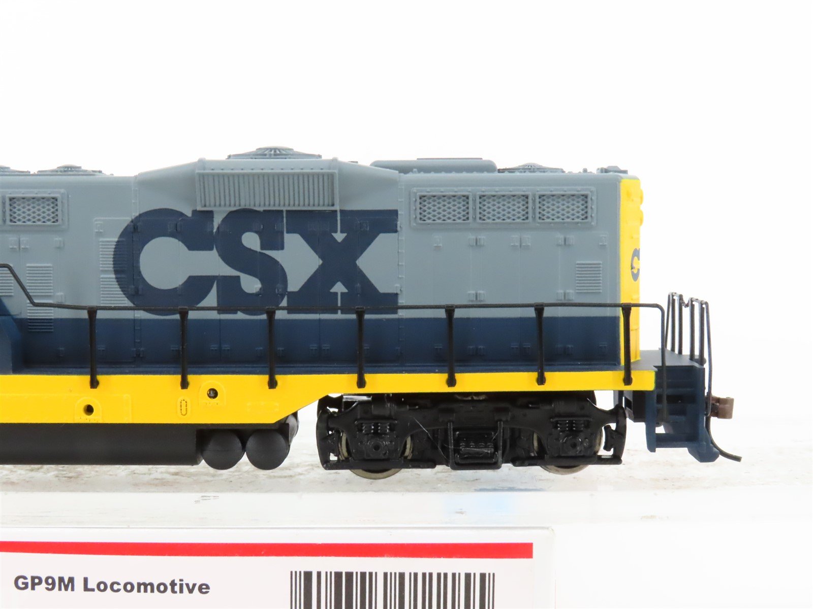 HO Scale Walthers 931-105 CSX Railroad GP9M Diesel Locomotive #890