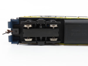 HO Scale Walthers 931-105 CSX Railroad GP9M Diesel Locomotive #890