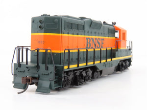 HO Scale Walthers 931-120 BNSF Railroad GP9M Diesel Locomotive #3820