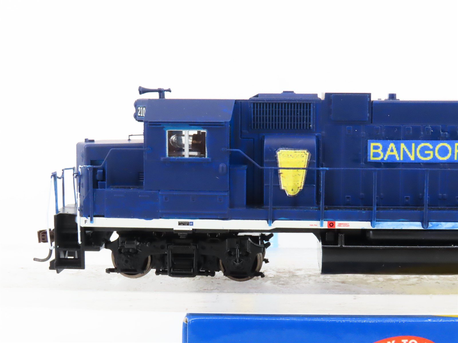 HO Scale Athearn 78913 BAR Bangor Aroostook GP38-2 Diesel Loco #210 - CUSTOM