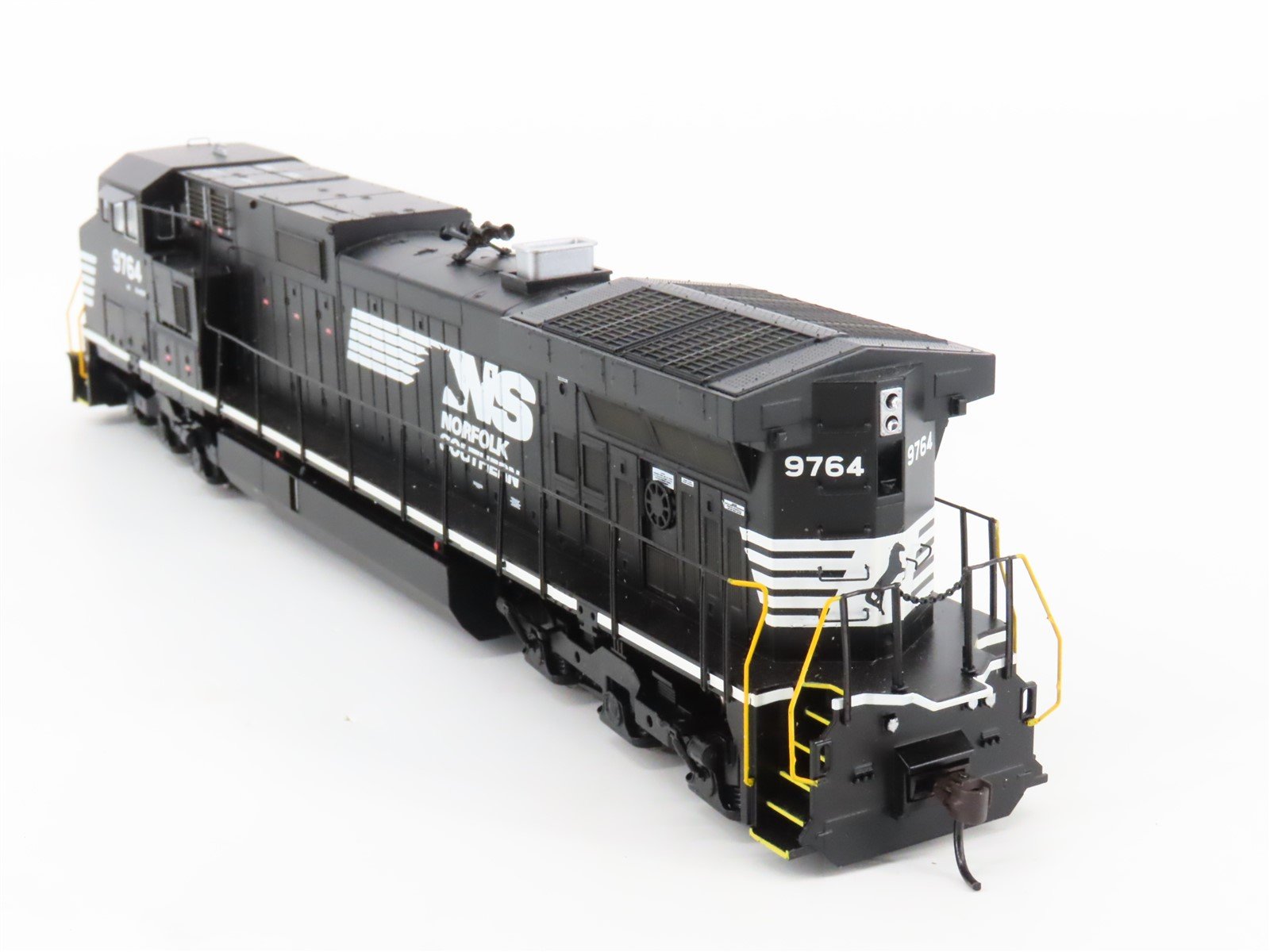 HO Scale Athearn RTR 80878 NS Norfolk Southern Dash 9-44CW Diesel Loco #9764