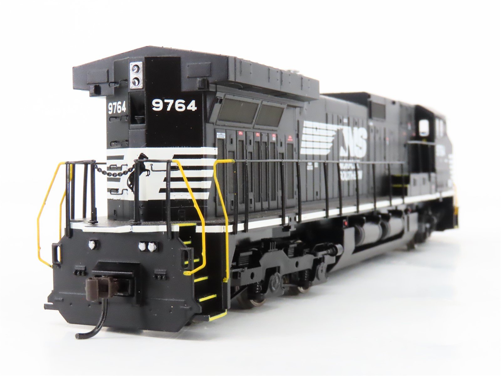 HO Scale Athearn RTR 80878 NS Norfolk Southern Dash 9-44CW Diesel Loco #9764
