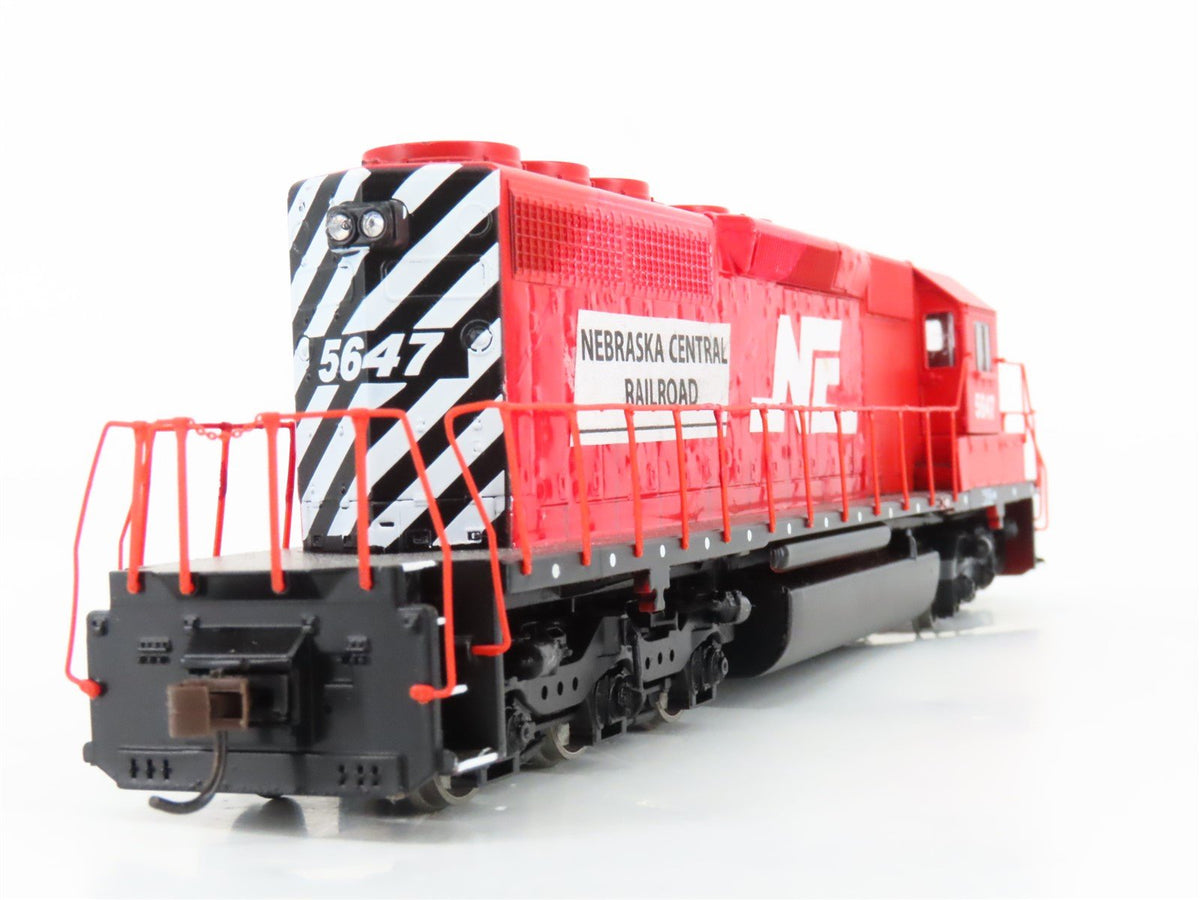 HO Scale Athearn 8004 NC Nebraska Central SD40-2 Diesel Locomotive #5647 CUSTOM
