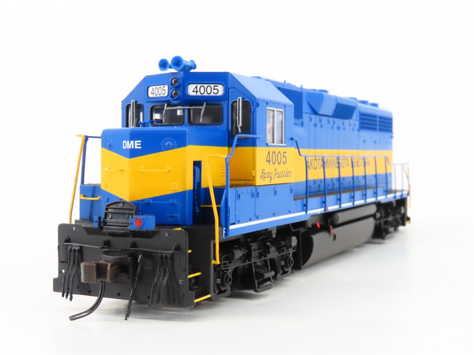 HO Scale Atlas Master 9743 DME Dakota Minnesota & Eastern GP40 Diesel Loco #4005