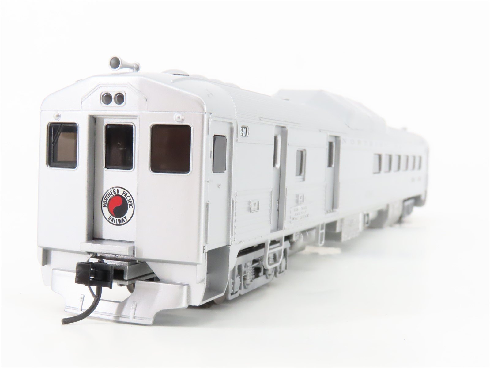 HO Scale Proto 1000 31245 NP northern Pacific Budd RDC Diesel Locomotive #B-40