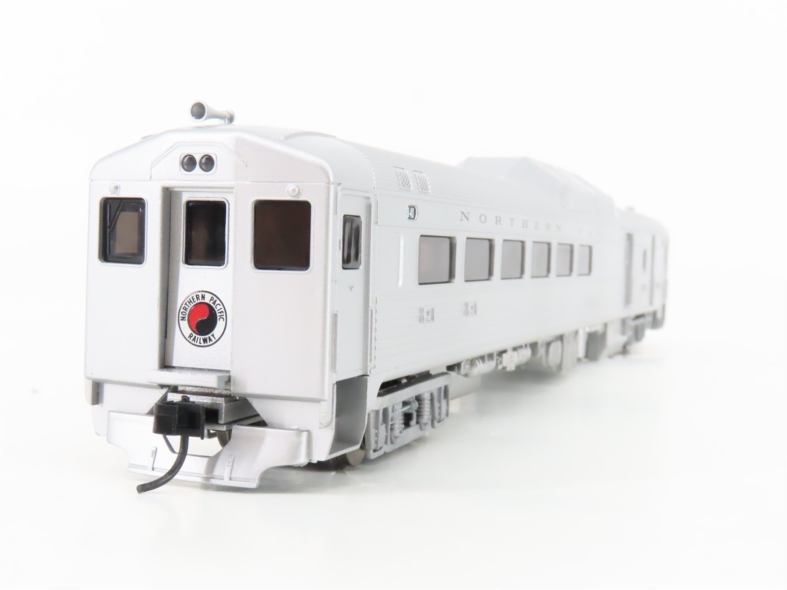 HO Scale Proto 1000 31245 NP northern Pacific Budd RDC Diesel Locomotive #B-40