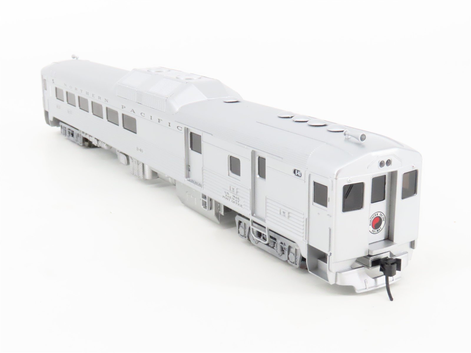 HO Scale Proto 1000 31245 NP northern Pacific Budd RDC Diesel Locomotive #B-40