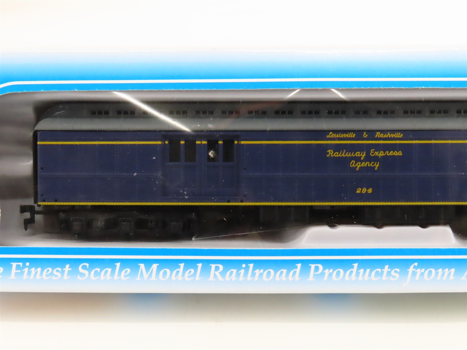 HO Scale IHC Premier L&N Louisville & Nashville Heavyweight Passenger 4-Car Set