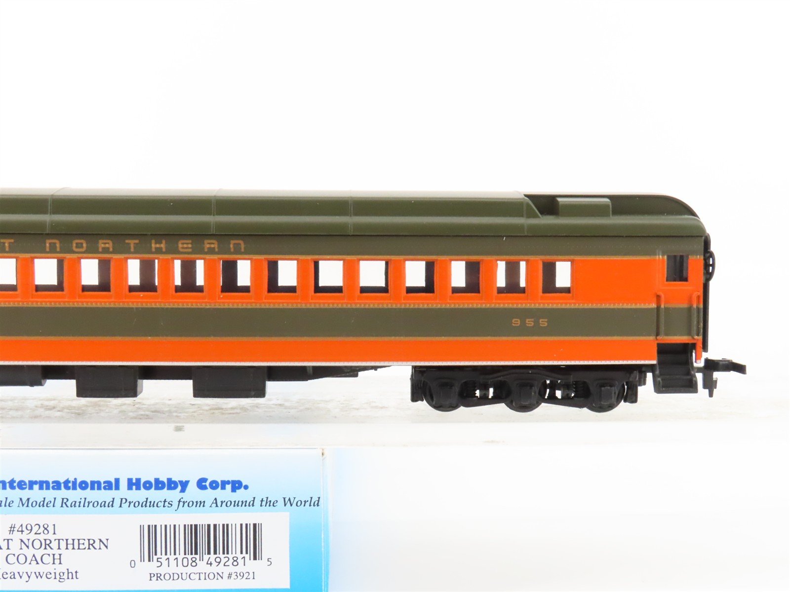 HO Scale IHC Premier 49281 GN Great Northern Heavyweight Coach Passenger #955