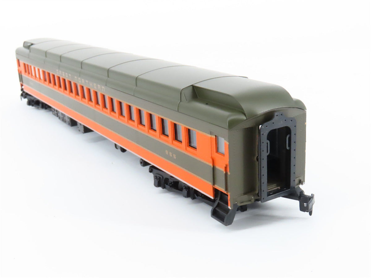 HO Scale IHC Premier 49281 GN Great Northern Heavyweight Coach Passenger #955