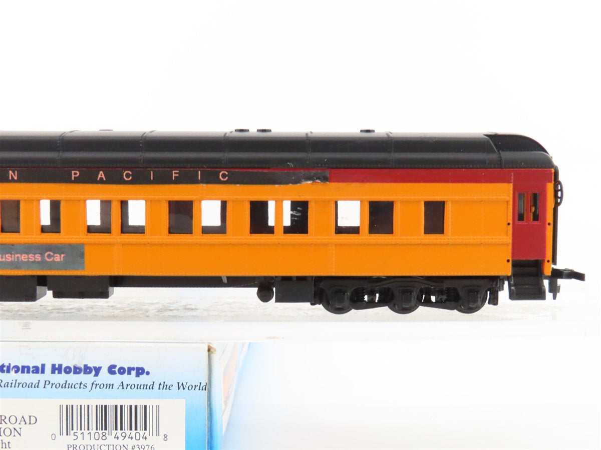 HO IHC Premier 49404 WP Western Pacific Observation/Business Passenger - Custom