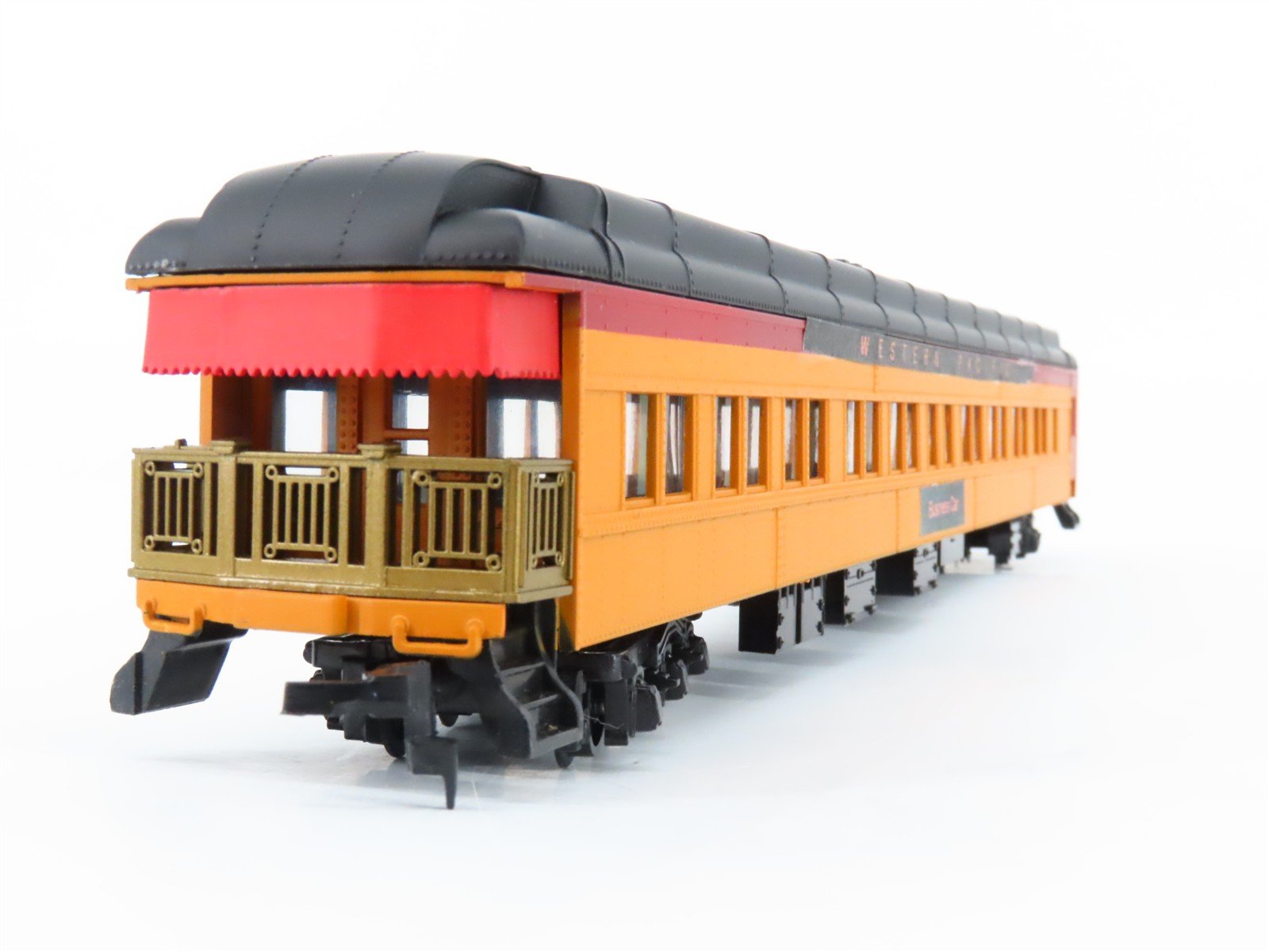 HO IHC Premier 49404 WP Western Pacific Observation/Business Passenger - Custom