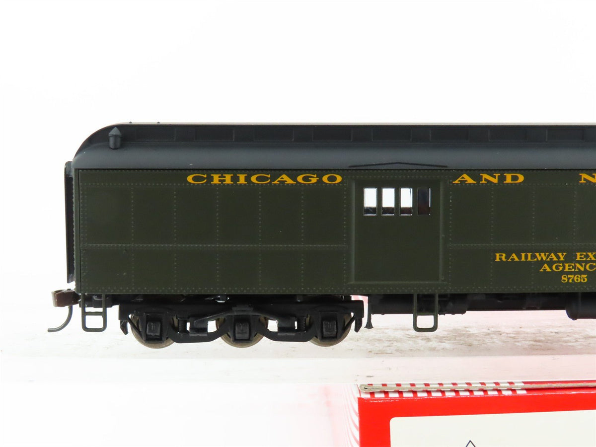 HO Rivarossi HR4038 CNW Chicago &amp; North Western 60&#39; Baggage Passenger Car #8765
