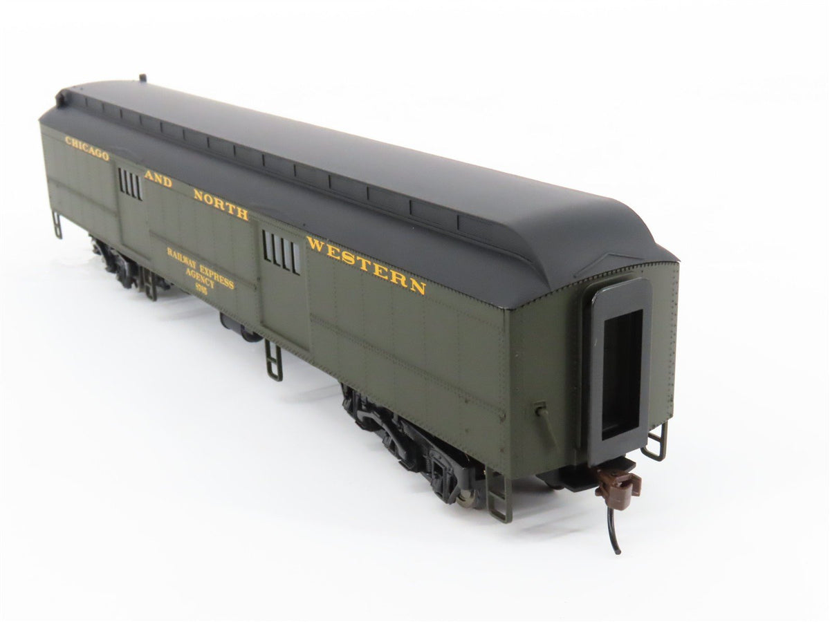 HO Rivarossi HR4038 CNW Chicago &amp; North Western 60&#39; Baggage Passenger Car #8765